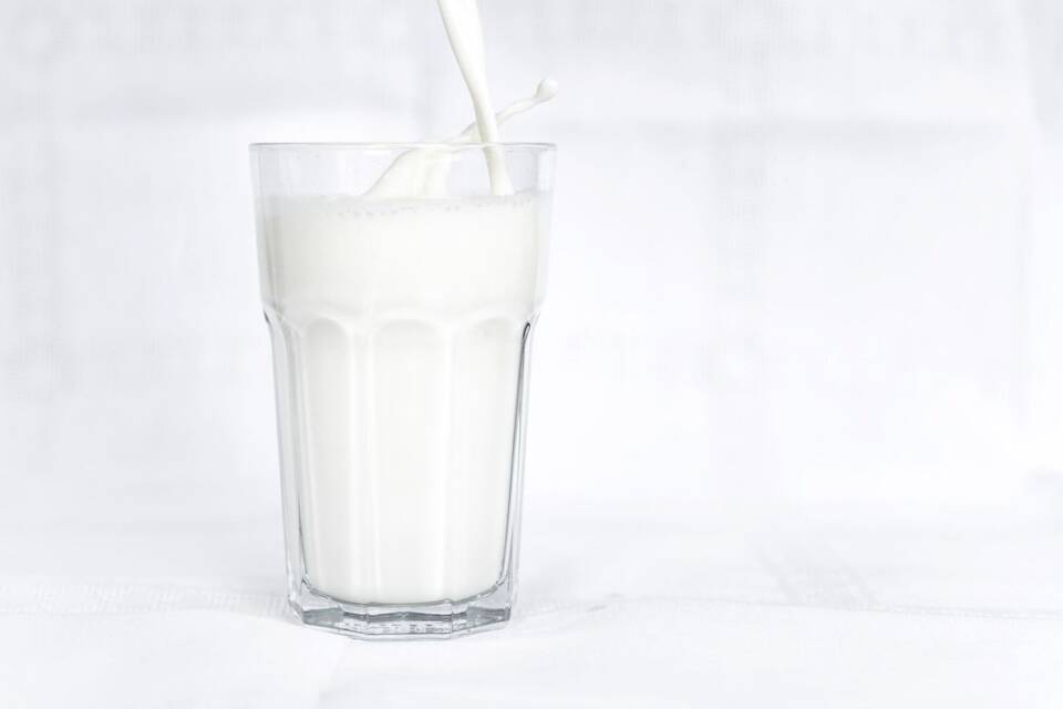 Glas mit Milch Glas mit Milch