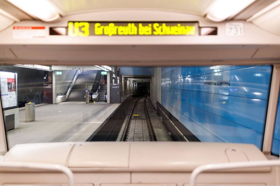 Fahrerlose U-Bahn Fahrerlose U-Bahn