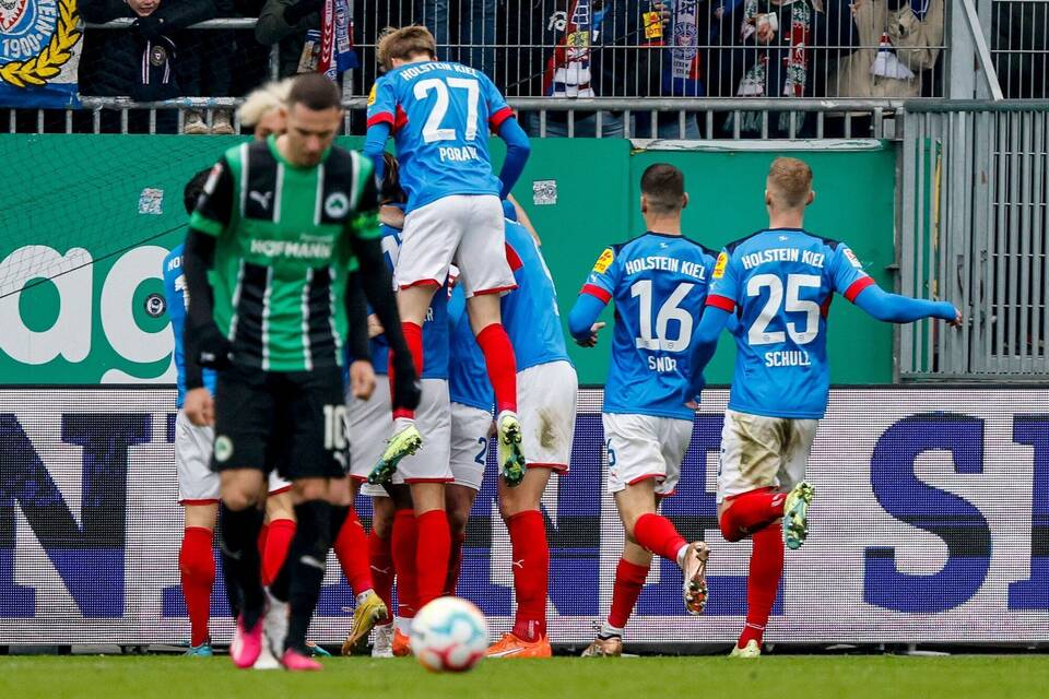 Holstein Kiel - SpVgg Greuther Fürth Holstein Kiel - SpVgg Greuther Fürth