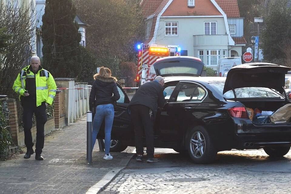 Schuss auf Auto Schuss auf Auto