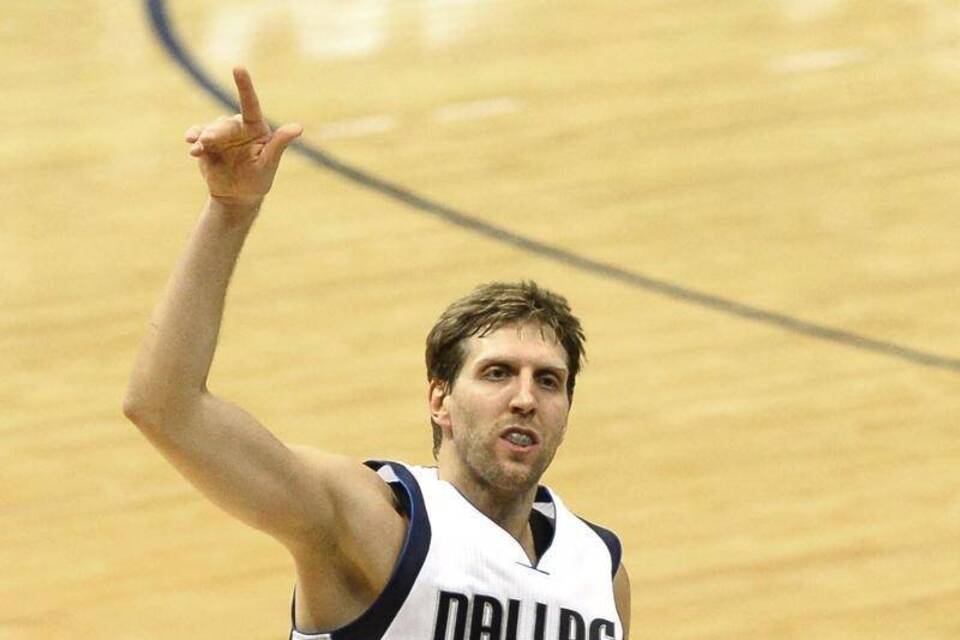 Dirk Nowitzki Dirk Nowitzki