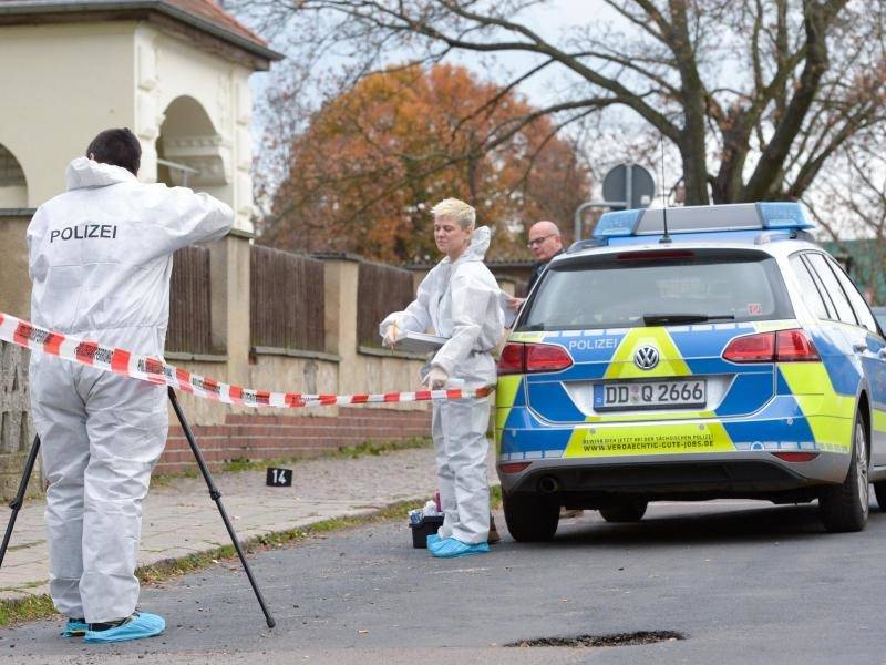 Mädchen in der schule kennenlernen