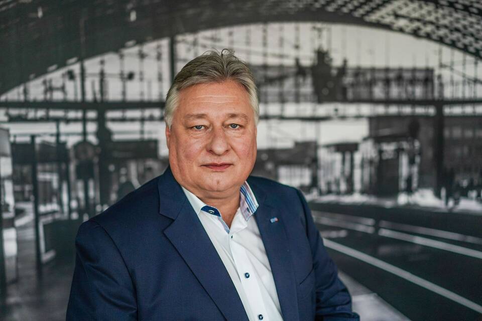 Martin Burkert Martin Burkert