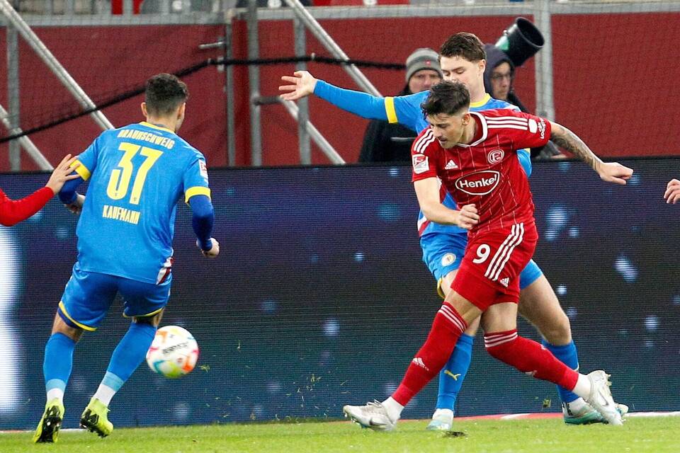 Fortuna Düsseldorf - Eintracht Braunschweig Fortuna Düsseldorf - Eintracht Braunschweig