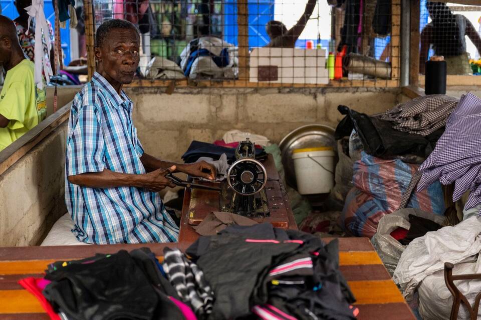 Gebrauchte Kleidung aus Europa in Afrika Gebrauchte Kleidung aus Europa in Afrika