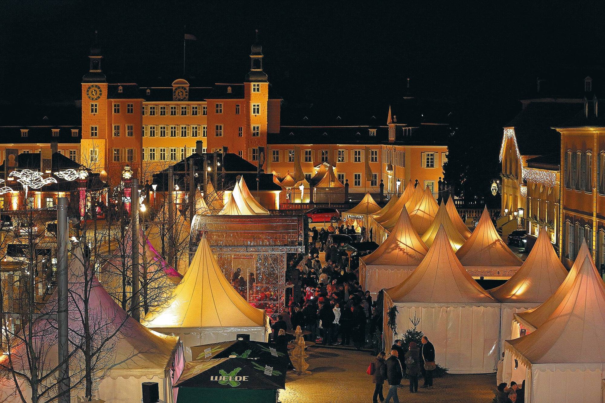 Schwetzinger Weihnachtsmarkt: Nur noch 20 Tage bis zum Start ...
