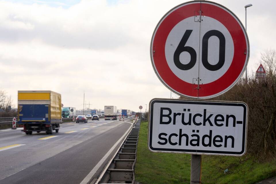 Schäden an Autobahnbrücke