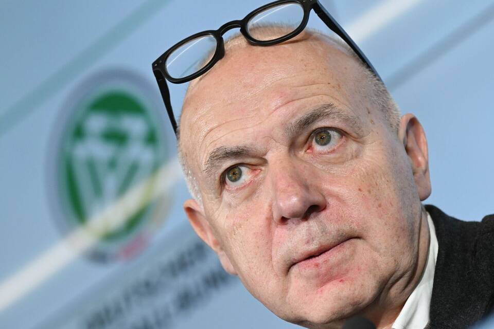 Bernd Neuendorf Bernd Neuendorf
