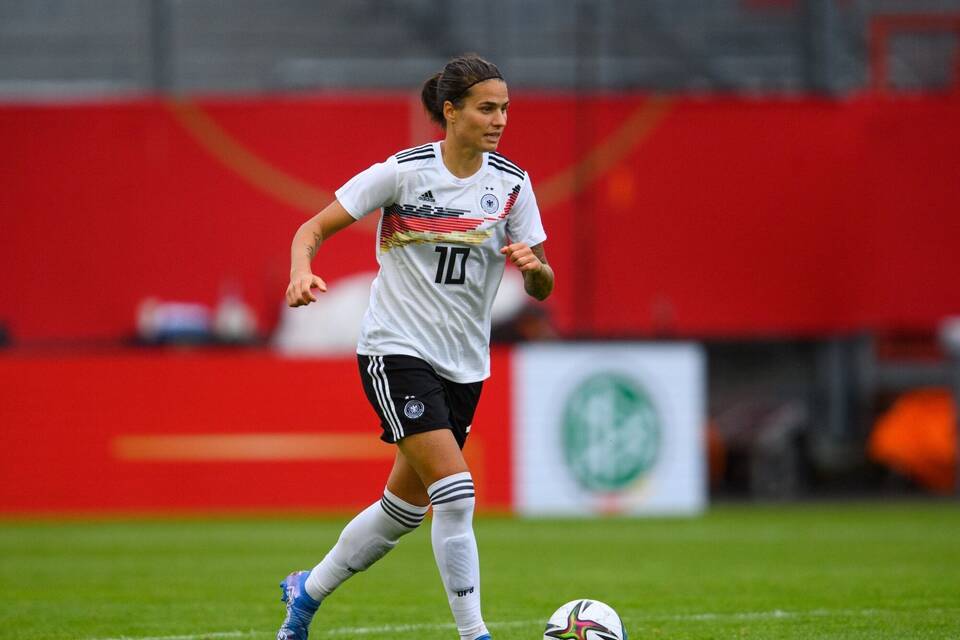 Dzsenifer Marozsan