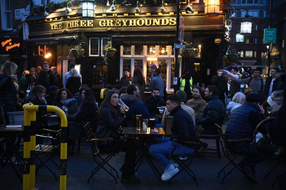 London will Pubs unterstützen