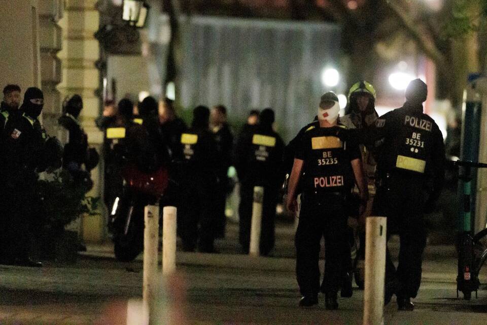 Polizeieinsatz in Berlin-Schöneberg Polizeieinsatz in Berlin-Schöneberg
