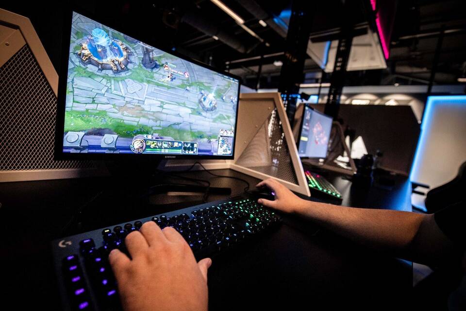 Equal eSports Cup Equal eSports Cup