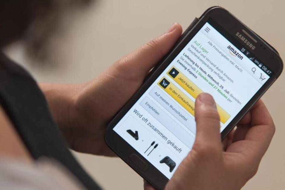 Einkaufen mit Smartphone Einkaufen mit Smartphone