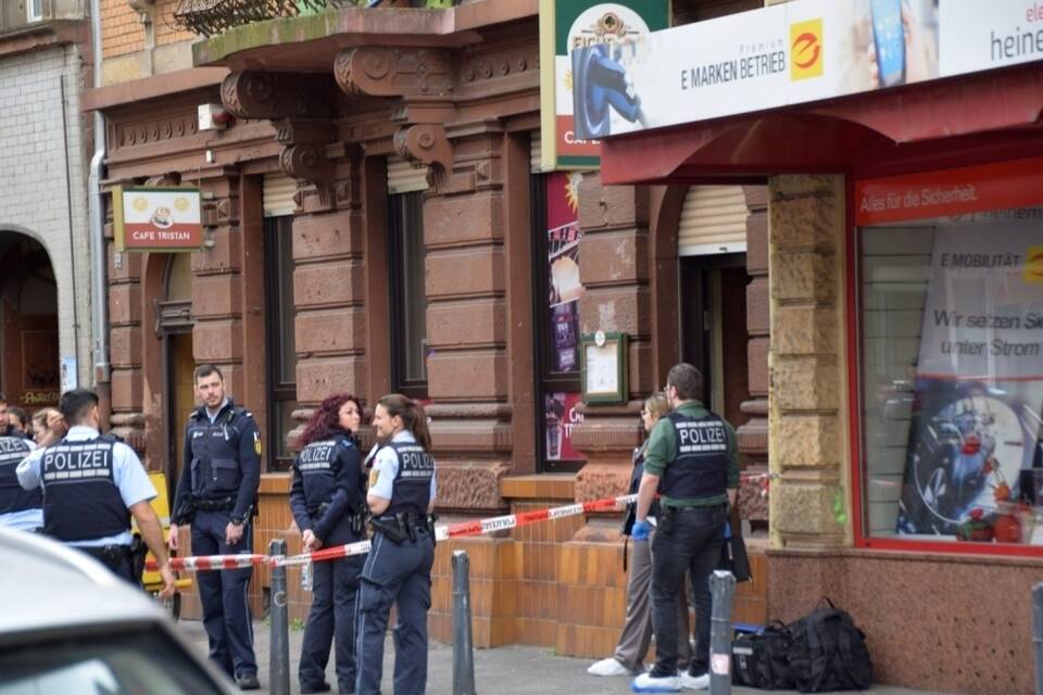 Blutiger Streit in der Mannheimer Neckarstadt Startseite rnz.de