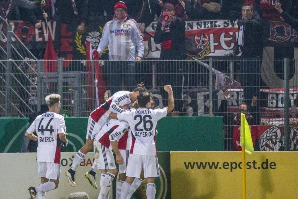 SpVgg Unterhaching - Bayer Leverkusen SpVgg Unterhaching - Bayer Leverkusen