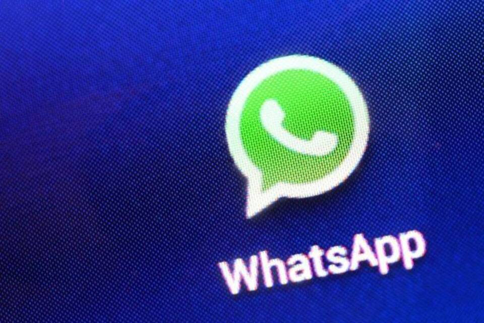 WhatsApp WhatsApp