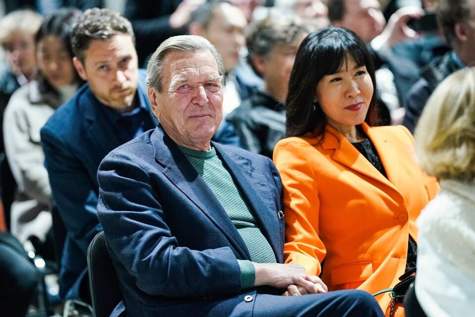 Gerhard Schröder und Soyeon Schröder-Kim Gerhard Schröder und Soyeon Schröder-Kim
