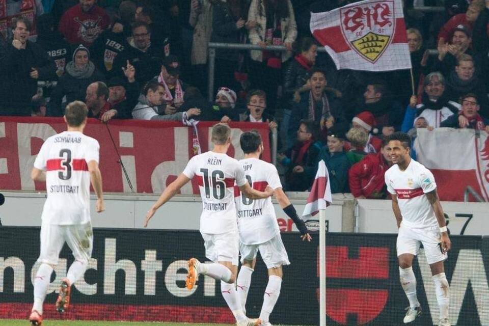 VfB Stuttgart - VfL Wolfsburg VfB Stuttgart - VfL Wolfsburg