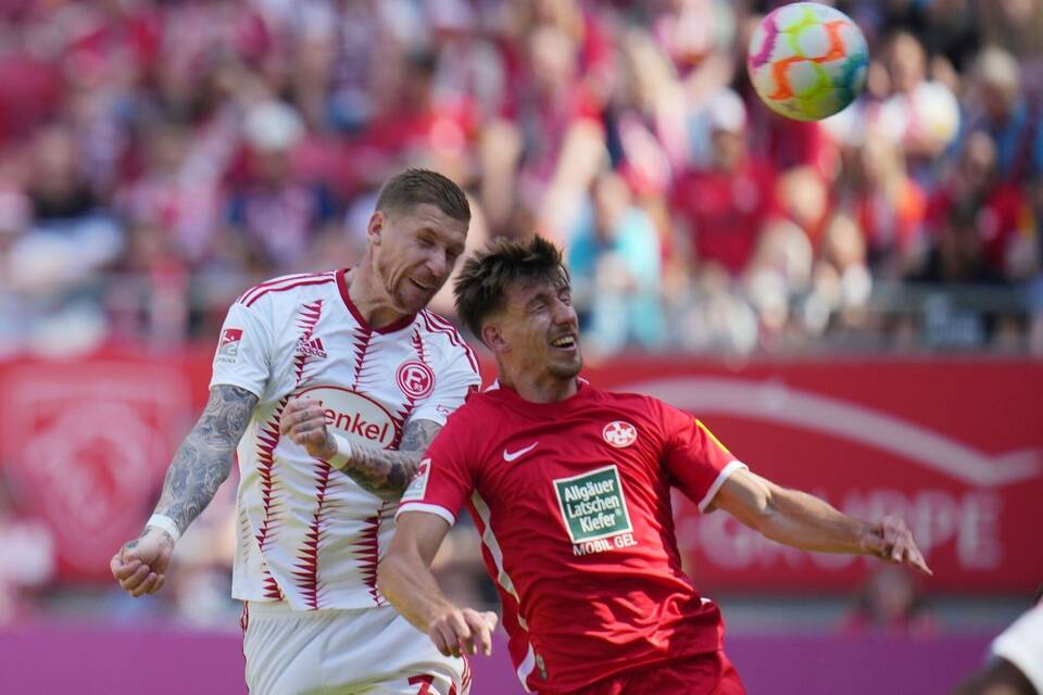 1. FC Kaiserslautern - Fortuna Düsseldorf 1. FC Kaiserslautern - Fortuna Düsseldorf