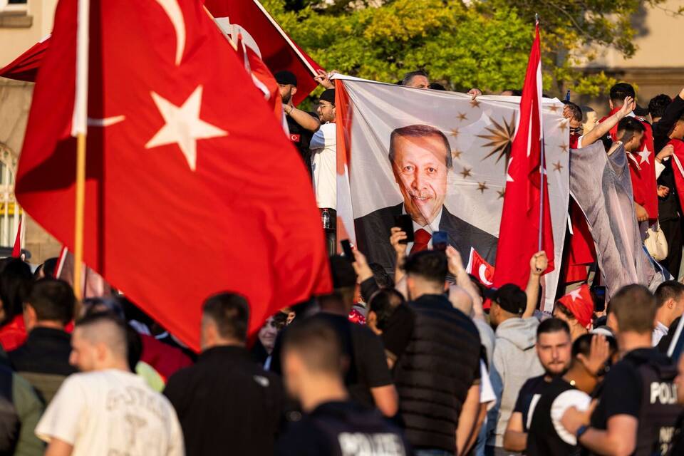Erdogan-Anhänger in Duisburg Erdogan-Anhänger in Duisburg