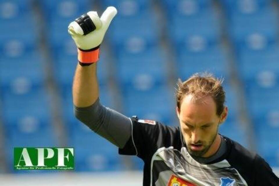 Starke hütet das Tor im Training wieder