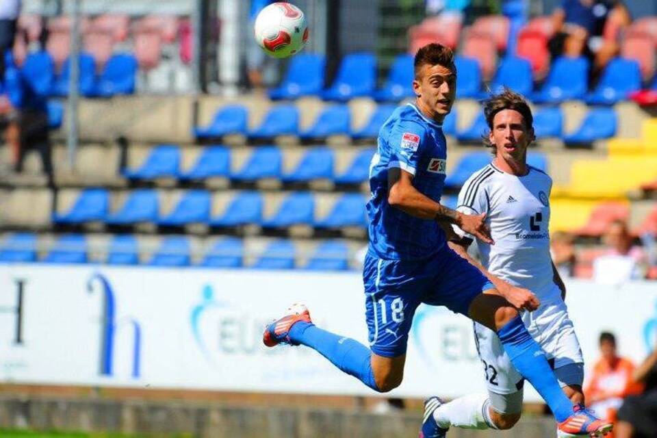Joselu feiert Debüt in Elversberg