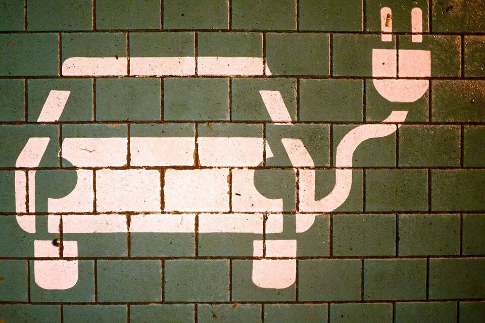 Symbol für Ladesäule