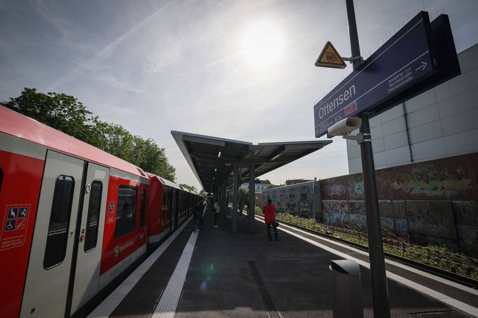 S-Bahn-Station S-Bahn-Station