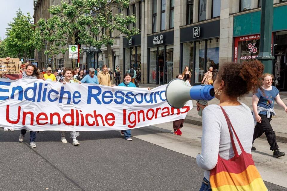 Demonstration