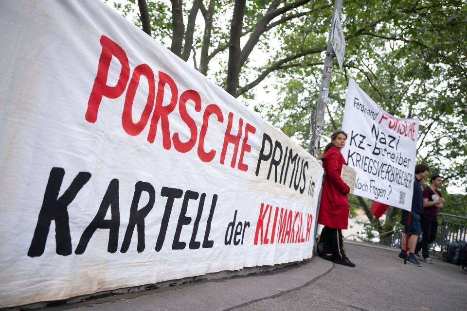 LuxusProtest und Kritik Porsche mit turbulenter Hauptversammlung