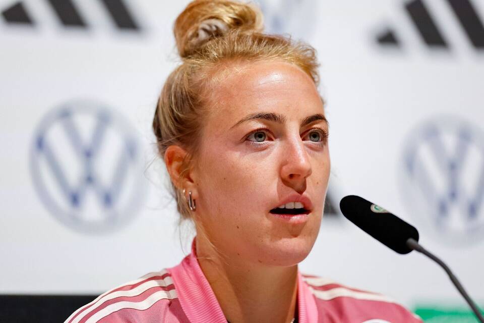 Carolin Simon Carolin Simon