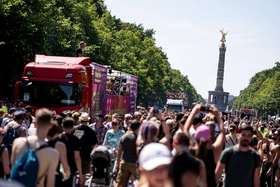 «Rave the Planet»-Technoparade «Rave the Planet»-Technoparade