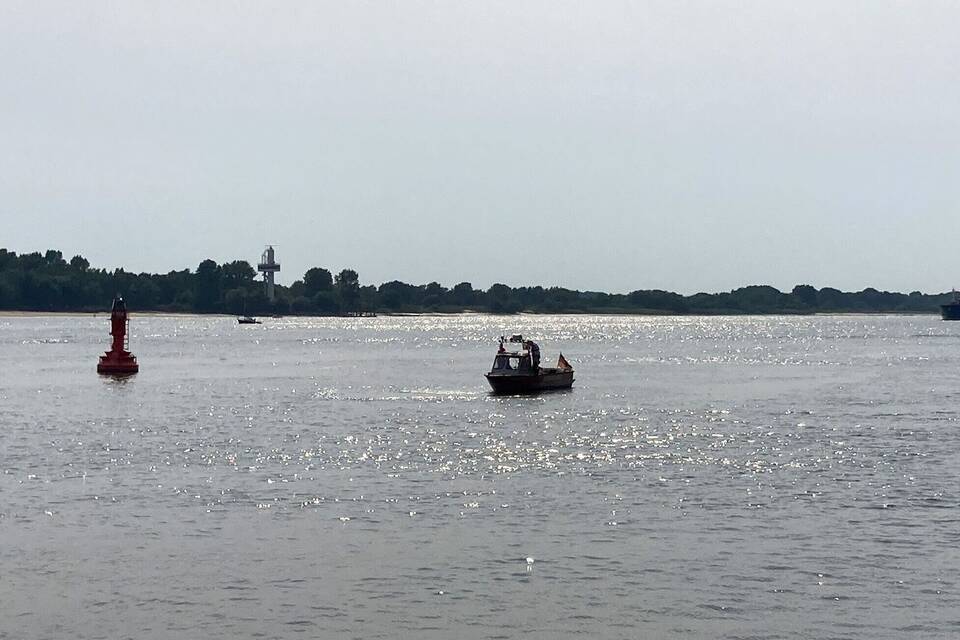 Rettungseinsatz an der Elbe