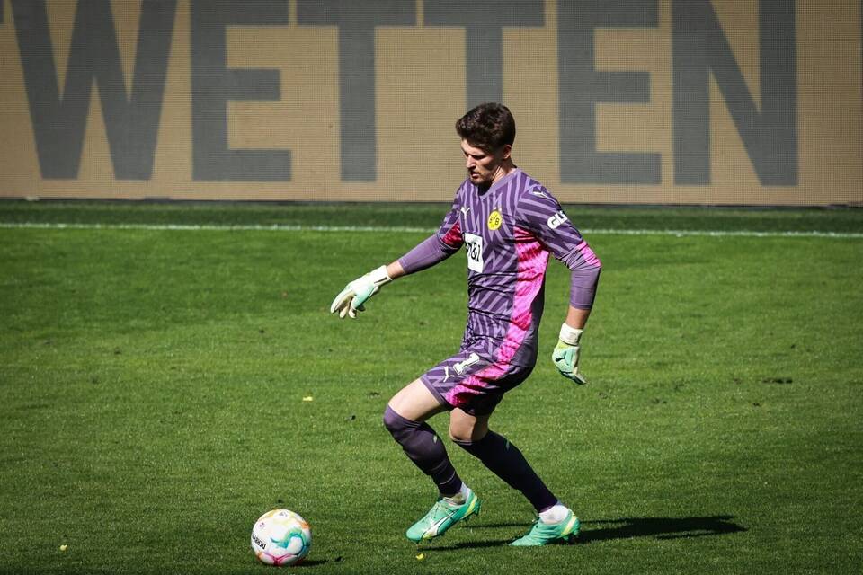 Gregor Kobel Gregor Kobel