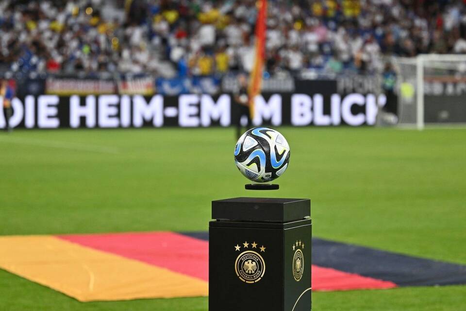 Deutscher Fußball-Bund Deutscher Fußball-Bund
