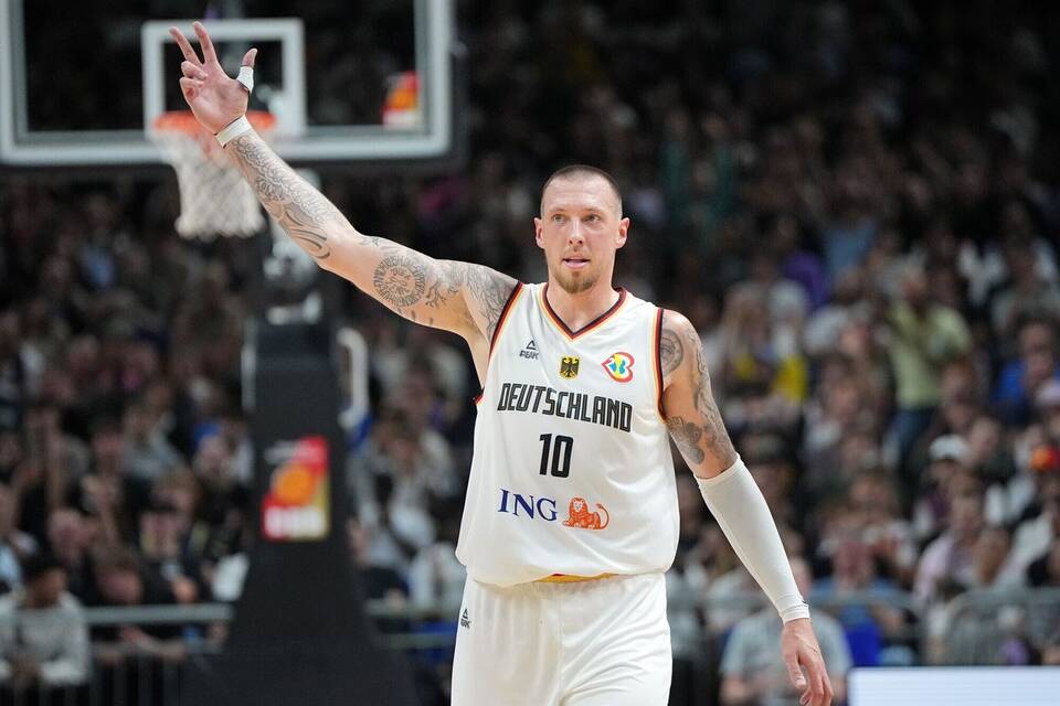 Daniel Theis Daniel Theis