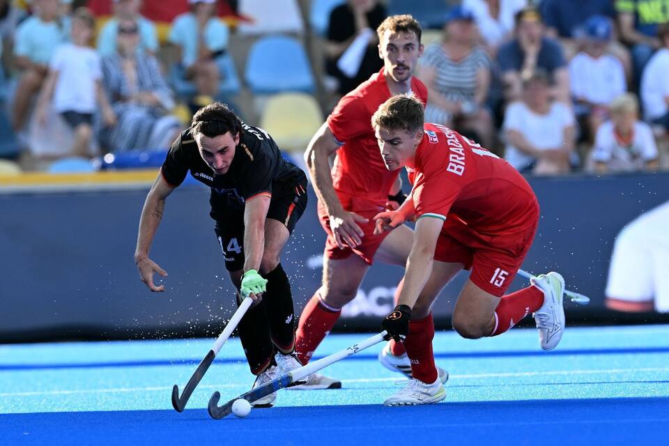 Teo Hinrichs (l)