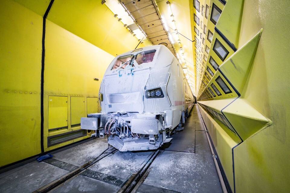 ICE L im Klimatunnel ICE L im Klimatunnel