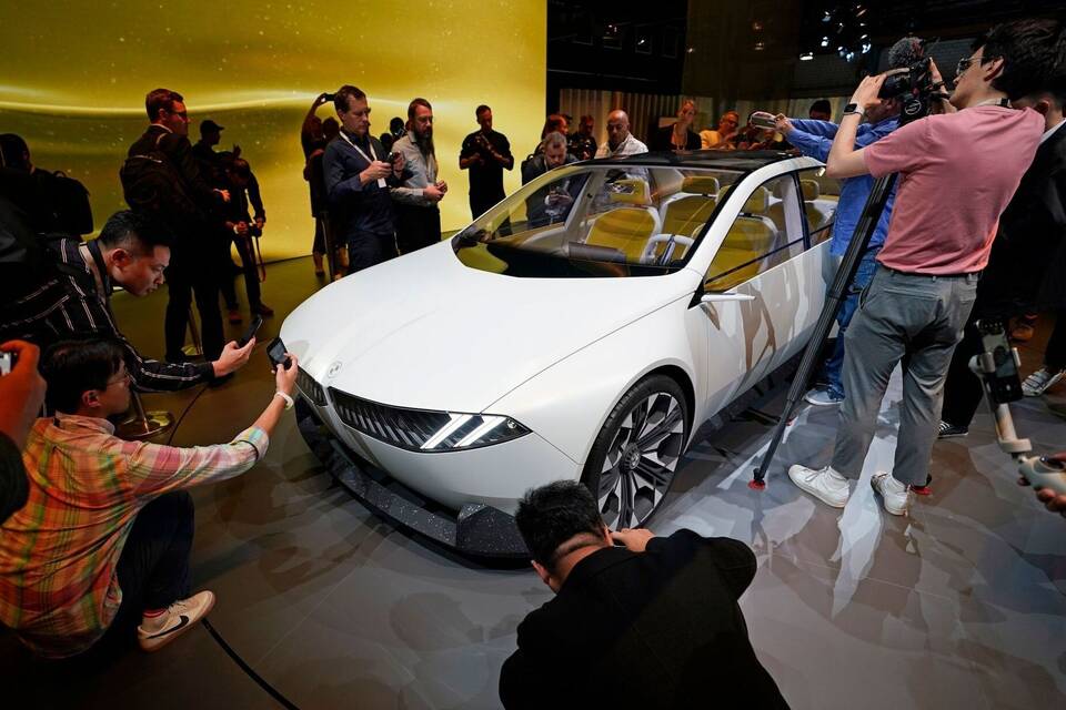 BMW BMW