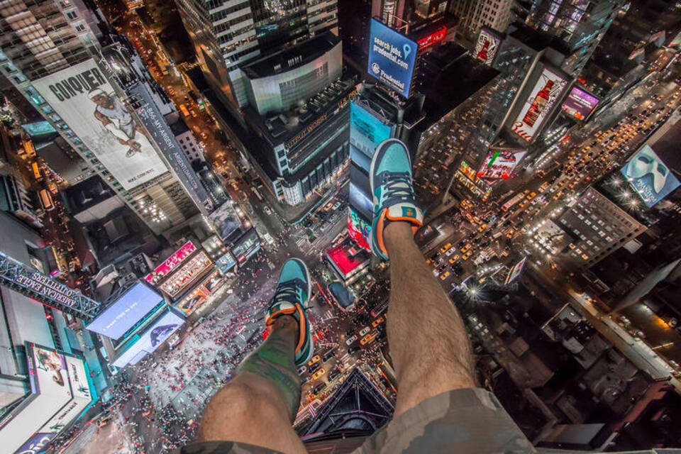 Auf den Dächern der Welt - Der gefährliche Trend «Rooftopping» Auf den Dächern der Welt - Der gefährliche Trend «Rooftopping»