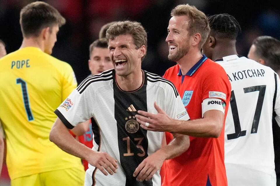Thomas Müller und Harry Kane Thomas Müller und Harry Kane