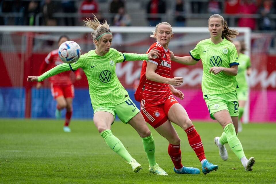 FC Bayern München - VfL Wolfsburg FC Bayern München - VfL Wolfsburg