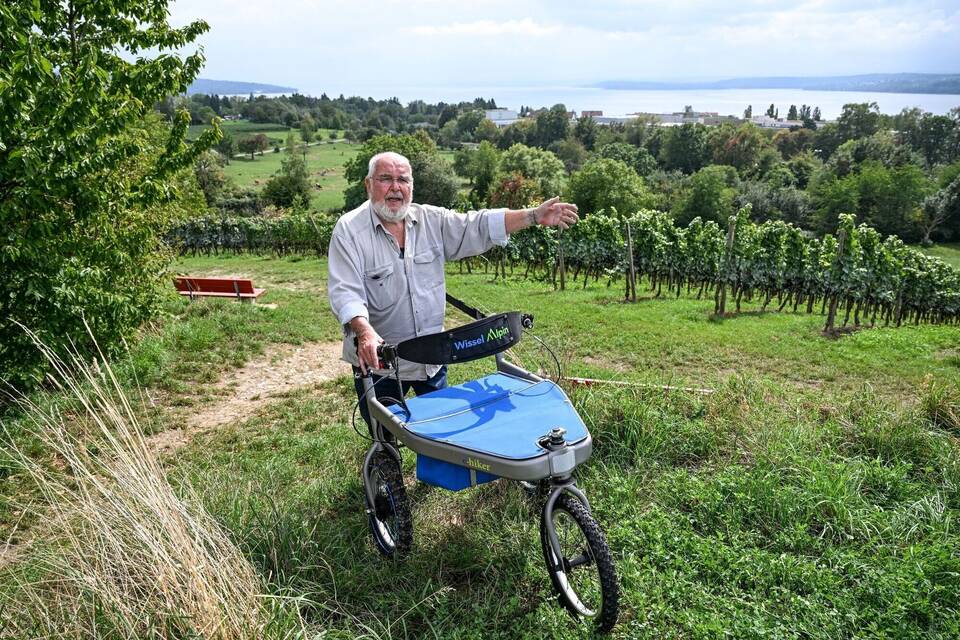 Gerhart Wissel mit Rollator Gerhart Wissel mit Rollator