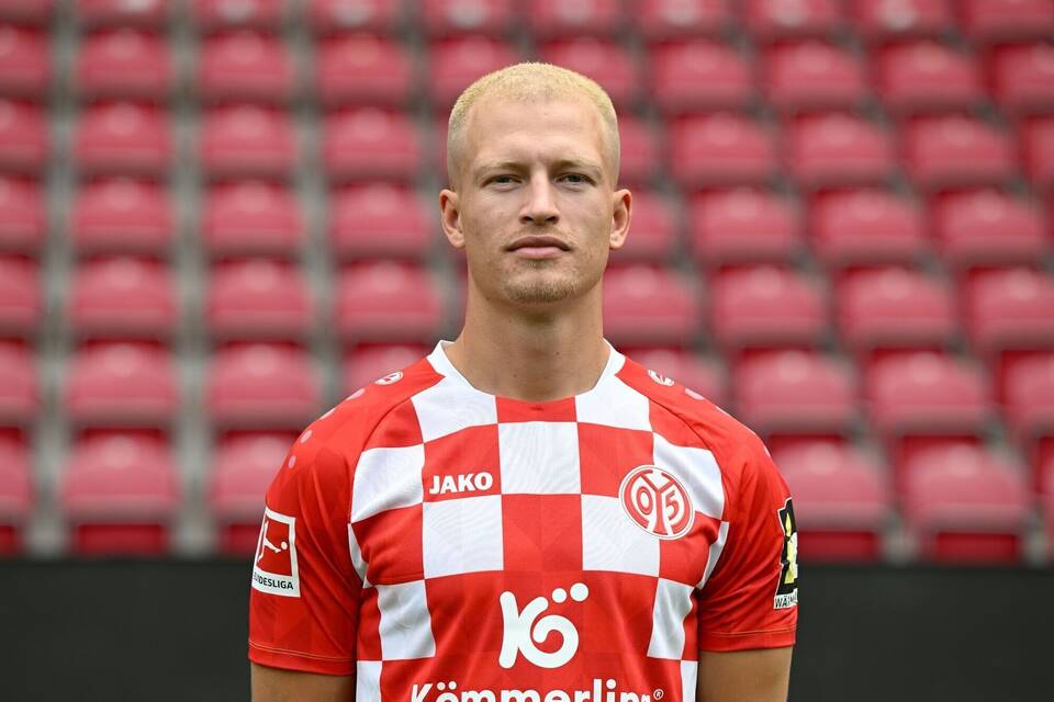 Andreas Hanche-Olsen Andreas Hanche-Olsen