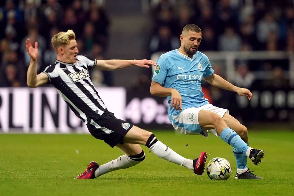 Mateo Kovacic (r) Mateo Kovacic (r)