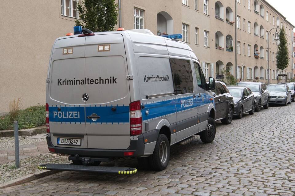 Elfjährige und Frau tot aufgefunden Elfjährige und Frau tot aufgefunden