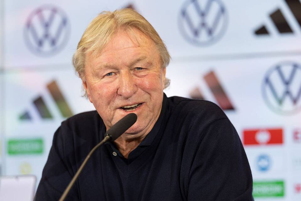 Horst Hrubesch Horst Hrubesch
