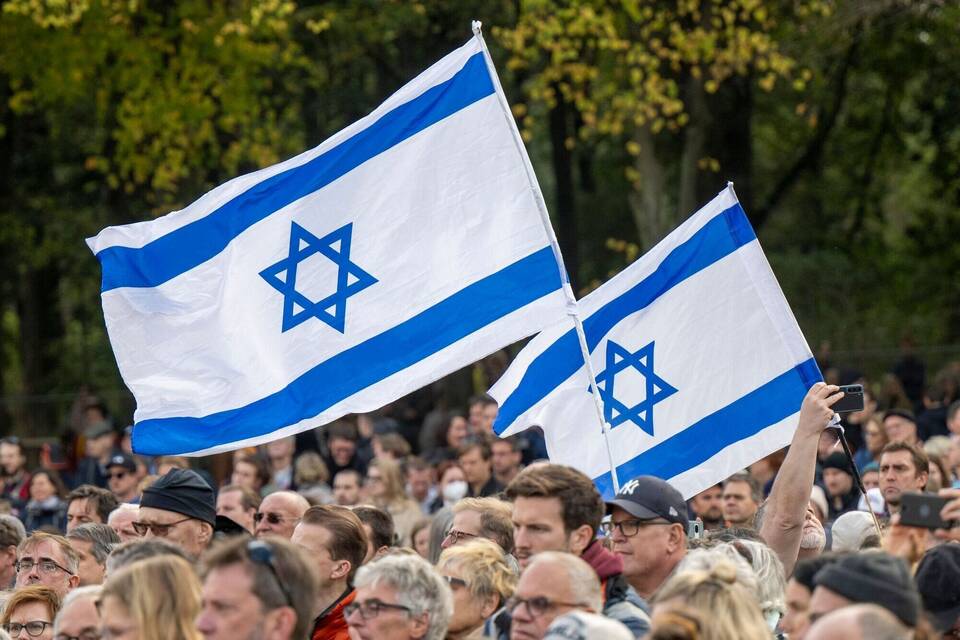 Demonstration gegen Antisemitismus in Berlin Demonstration gegen Antisemitismus in Berlin