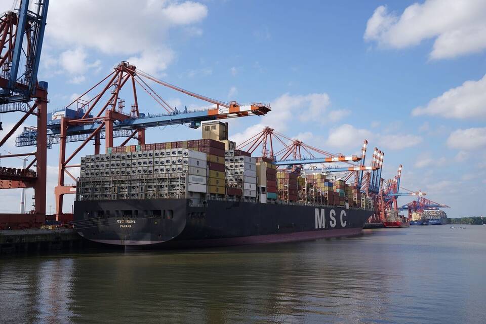 Containerschiff von MSC in Hamburg Containerschiff von MSC in Hamburg
