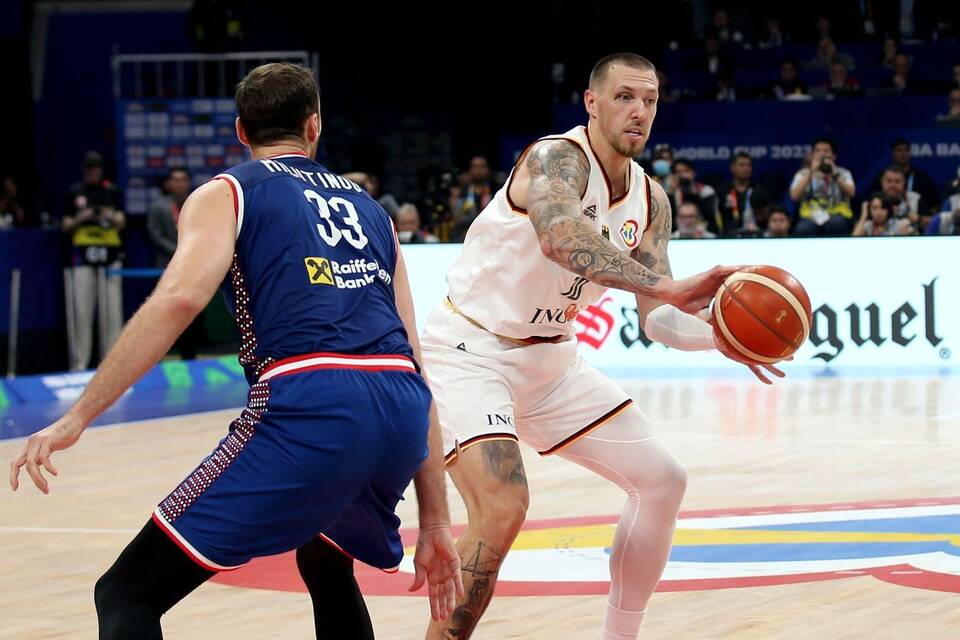 Daniel Theis